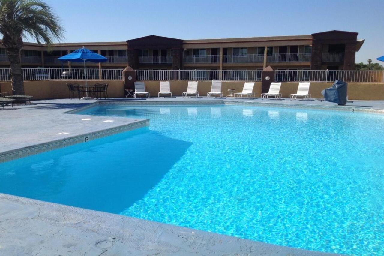 Americas Best Value Inn Ханфорд Экстерьер фото