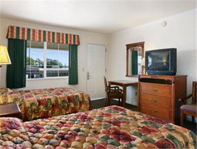 Americas Best Value Inn Ханфорд Номер фото